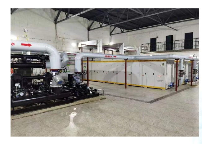 丹东煤改电项目使用我公司3台720KW变频电磁工业机组